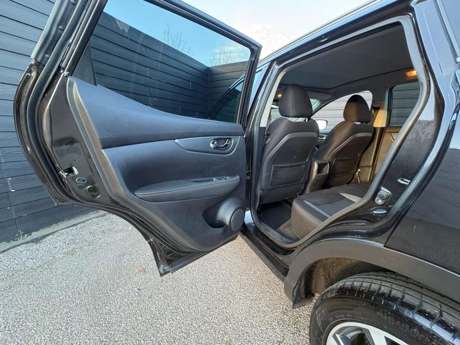 Used Nissan Qashqai 2017 for sale - 77822616: Photo 9