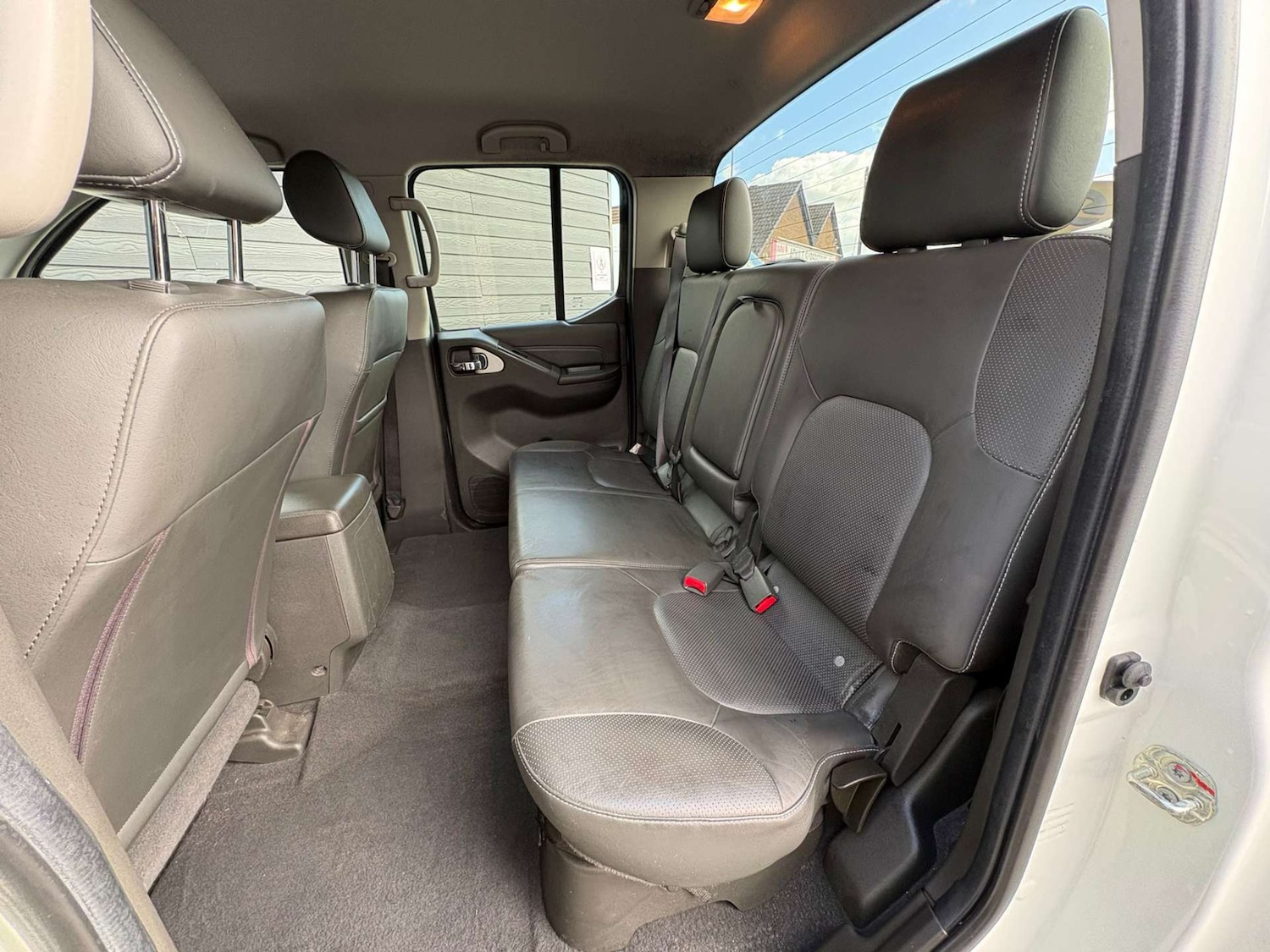 Used Nissan Navara 2013 for sale - 77833239: Photo 11