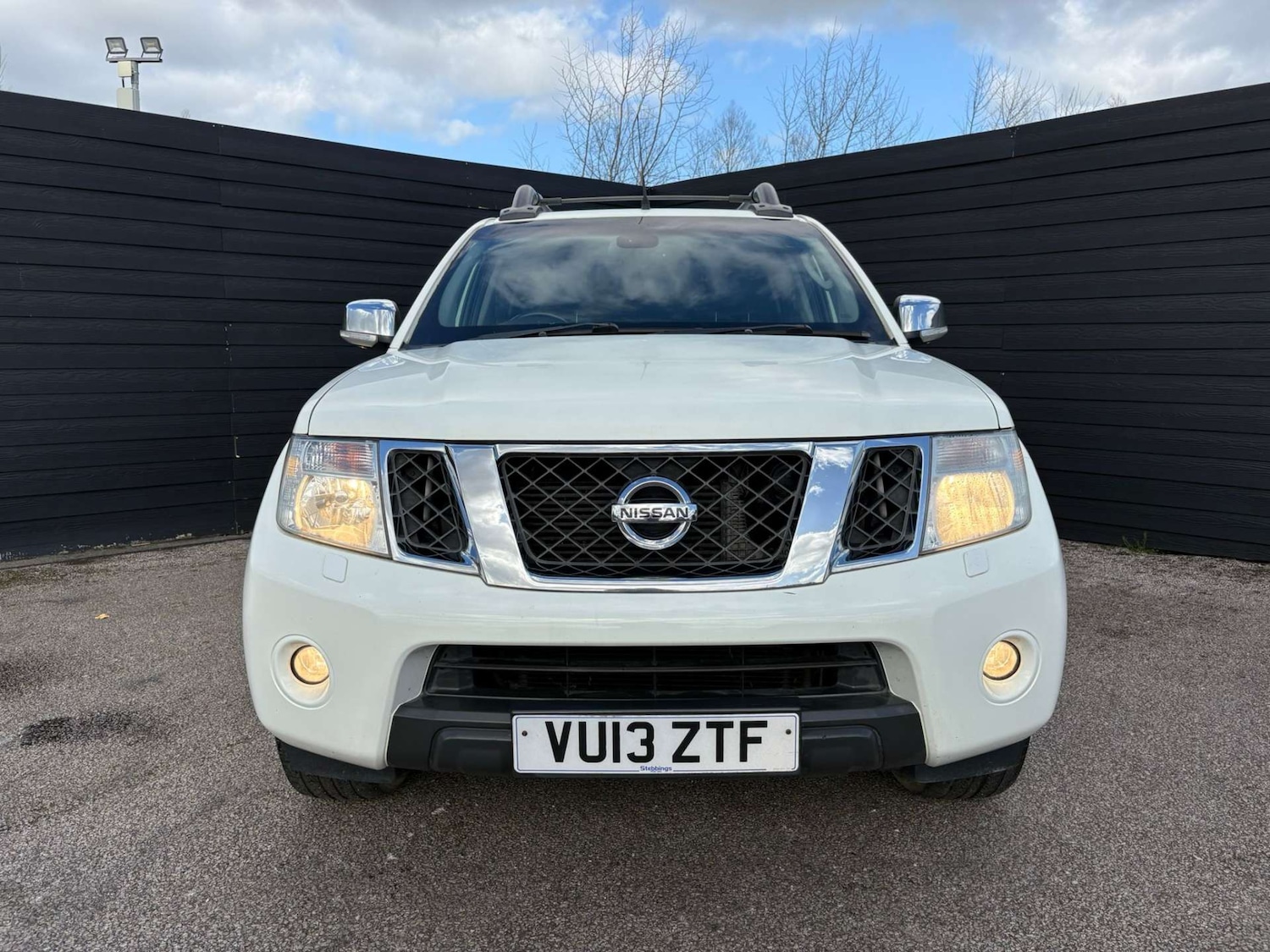 Used Nissan Navara 2013 for sale - 77833239: Photo 4