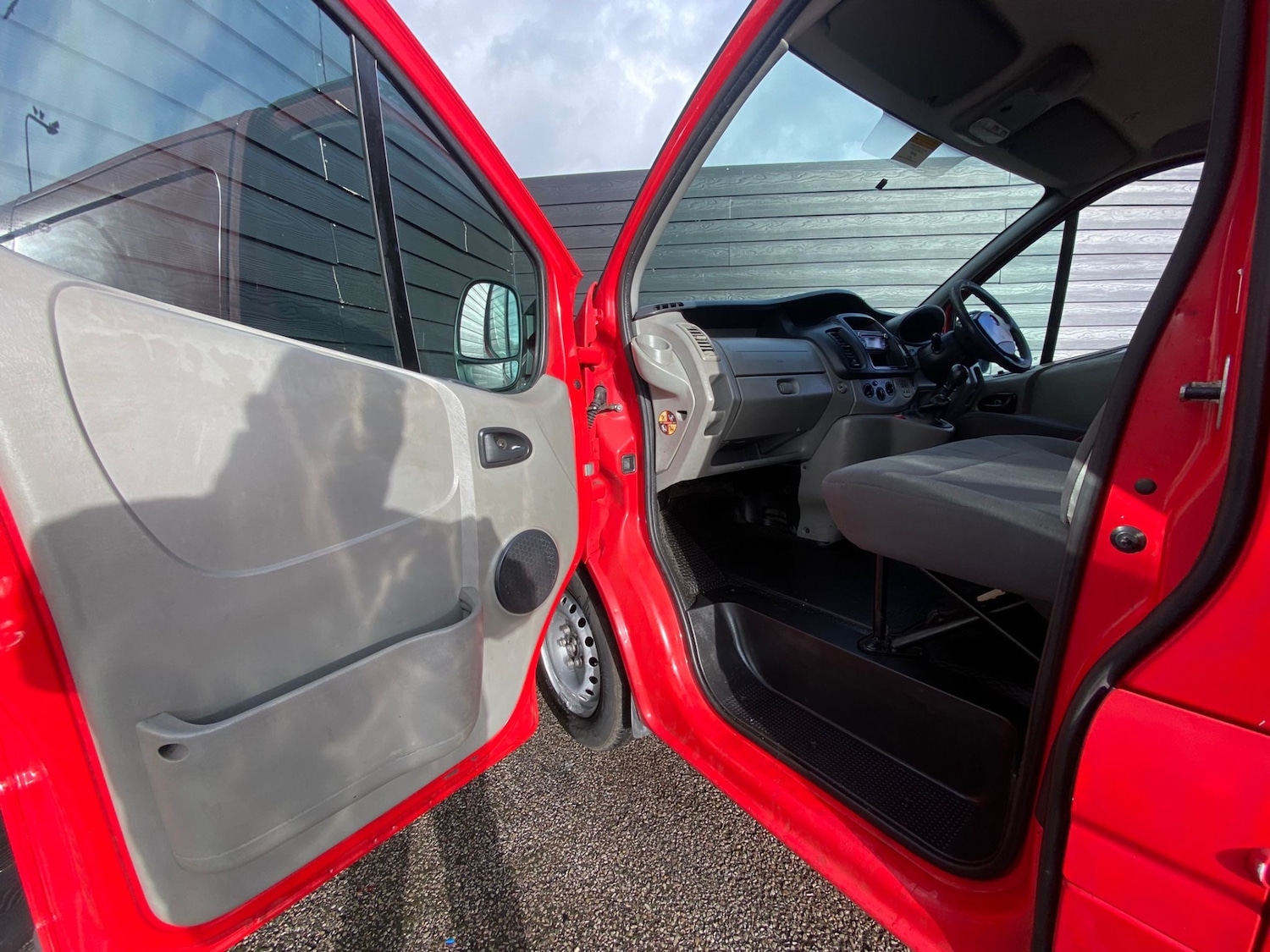 Used Vauxhall Vivaro 2013 for sale - 77381325: Photo 11