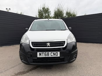 Used Peugeot Partner 2018 for sale - 79735826: Photo