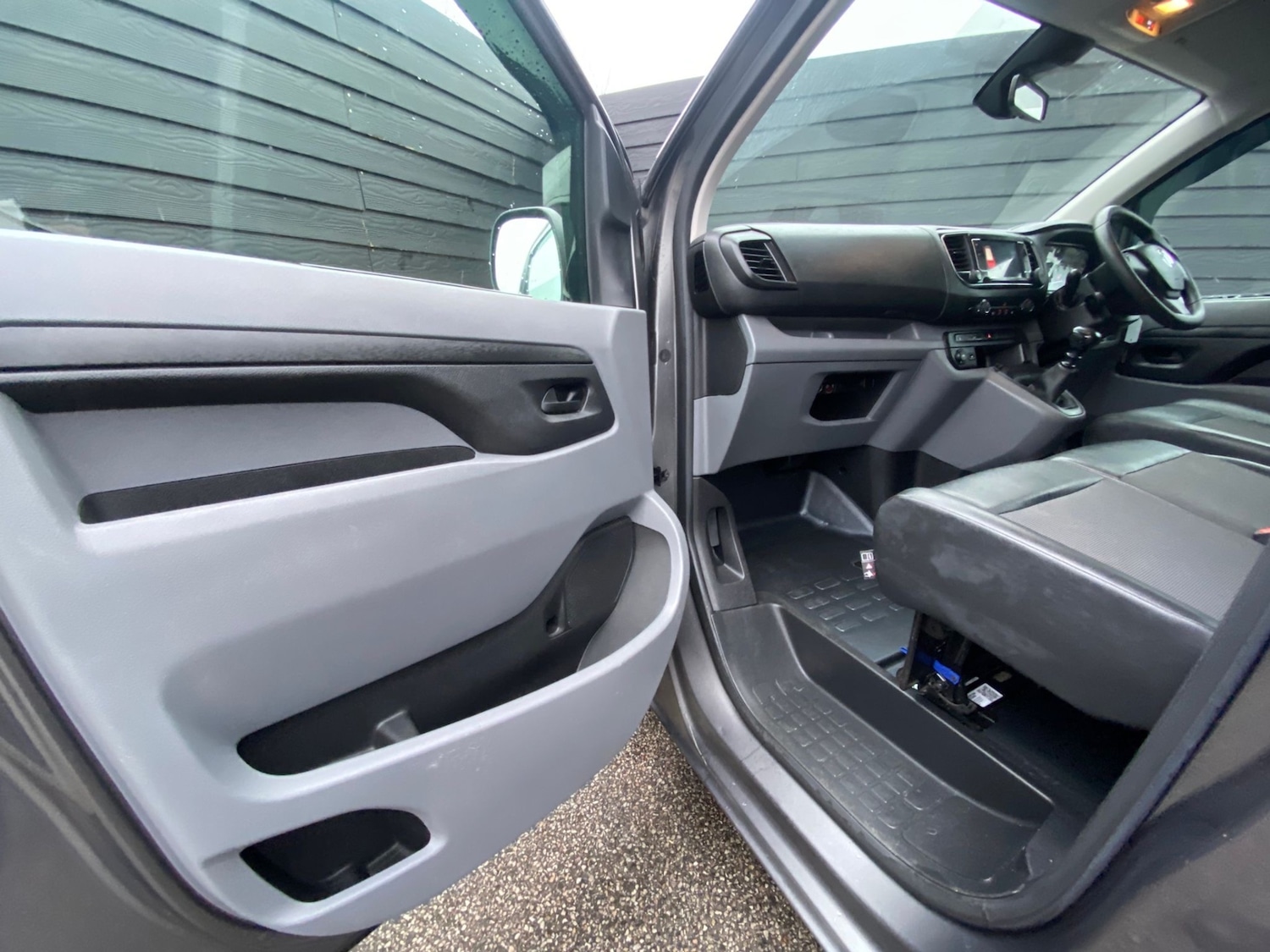 Used Vauxhall Vivaro 2019 for sale - 77297994: Photo 11