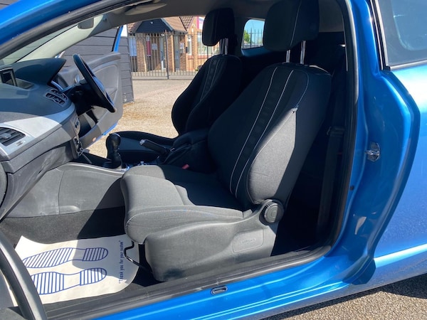 Used Renault Megane 2014 for sale - 76243291: Photo 8