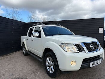 Used Nissan Navara 2013 for sale - 77851748: Photo