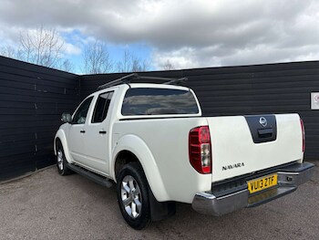 Used Nissan Navara 2013 for sale - 77851748: Photo