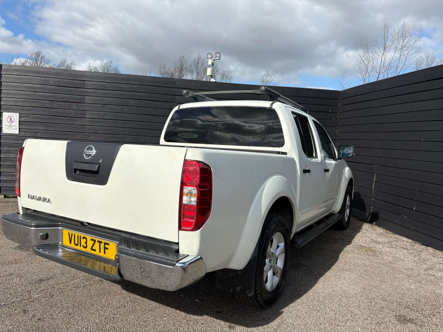 Used Nissan Navara 2013 for sale - 77851748: Photo 5