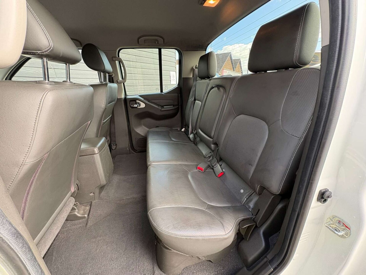 Used Nissan Navara 2013 for sale - 77851748: Photo 8