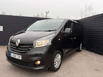 Renault Trafic feature image
