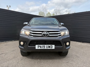 Used Toyota Hilux 2019 for sale - 78198065: Photo