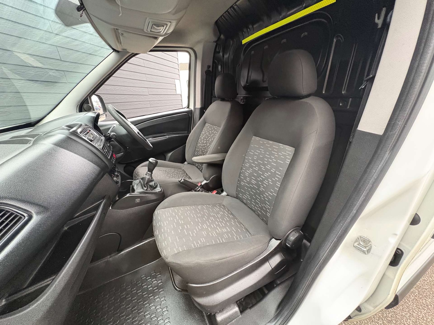 Used Vauxhall Combo 2017 for sale - 77775427: Photo 12