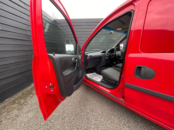 Used Vauxhall Combo 2011 for sale - 75679959: Photo 7
