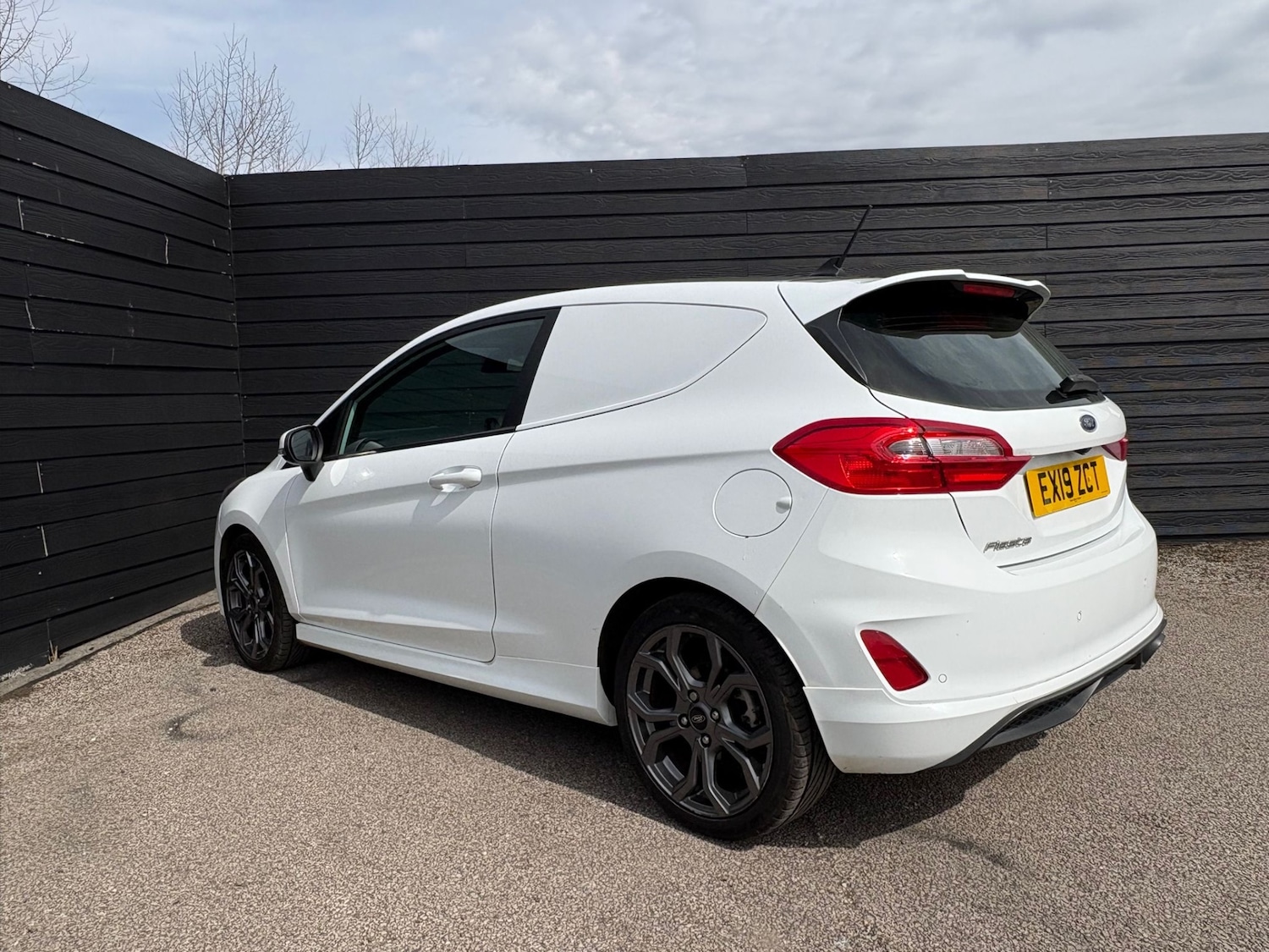 Used Ford Fiesta 2019 for sale - 78177463: Photo 5