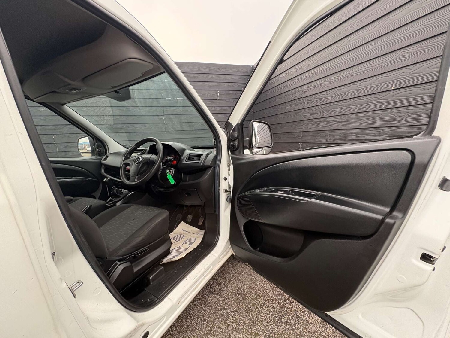 Used Vauxhall Combo 2017 for sale - 77855810: Photo 12