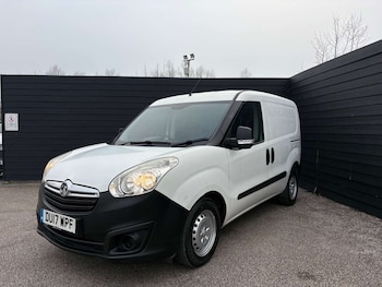 Used Vauxhall Combo 2017 for sale - 77855810: Photo