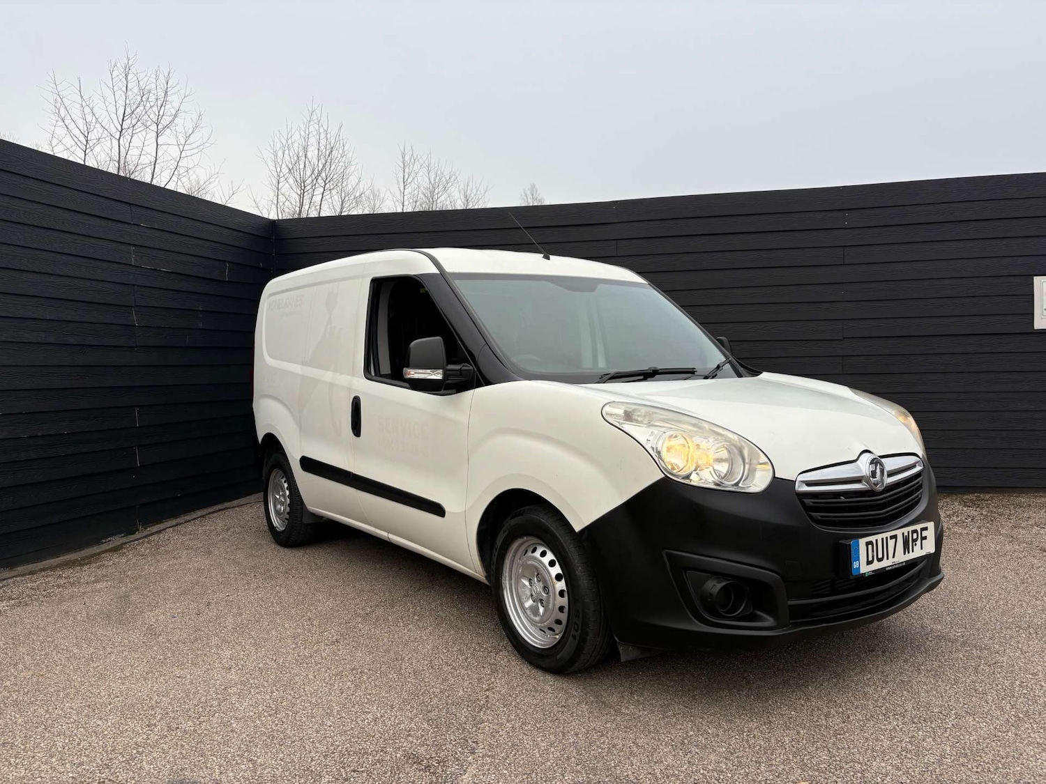 Used Vauxhall Combo 2017 for sale - 77855810: Photo 2