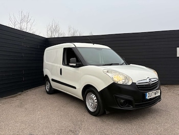 Used Vauxhall Combo 2017 for sale - 77855810: Photo