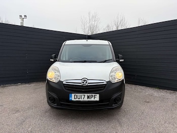 Used Vauxhall Combo 2017 for sale - 77855810: Photo