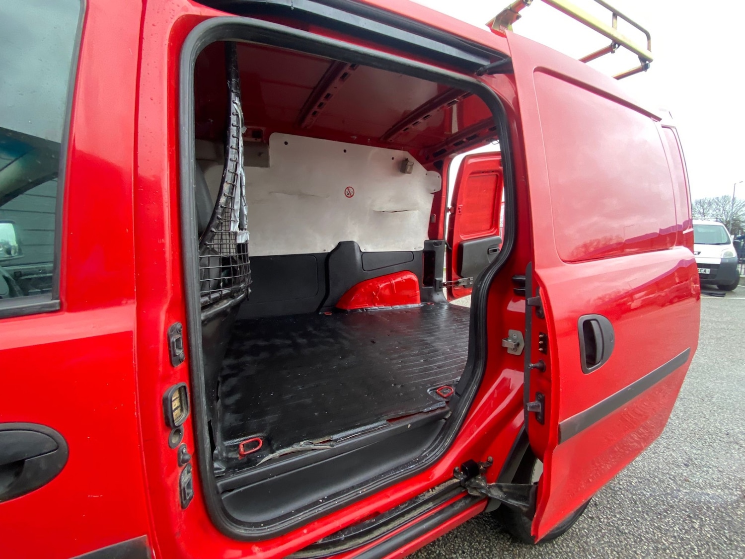 Used Vauxhall Combo 2010 for sale - 76853874: Photo 8