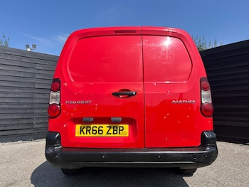Used Peugeot Partner 2016 for sale - 79250875: Photo