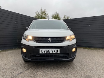 Used Peugeot Partner 2019 for sale - 76170381: Photo