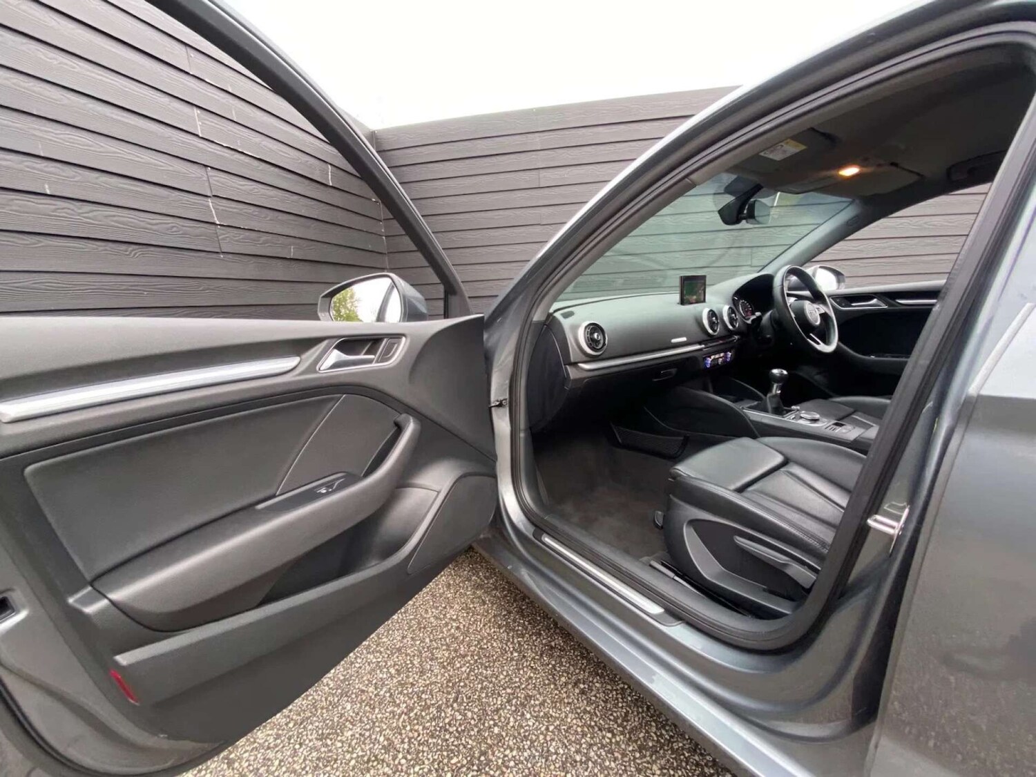 Used Audi A3 2018 for sale - 77665623: Photo 10