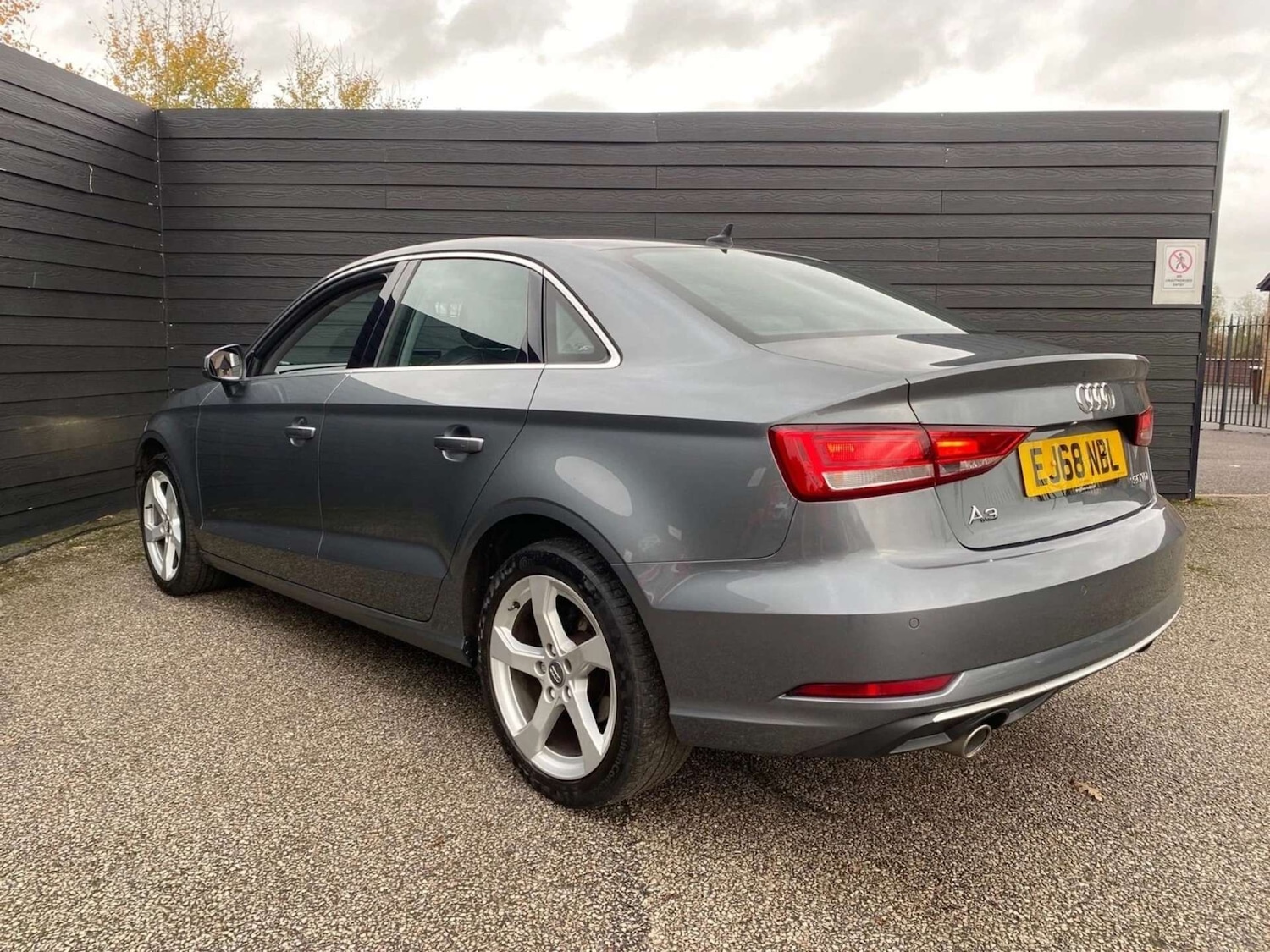 Used Audi A3 2018 for sale - 77665623: Photo 4