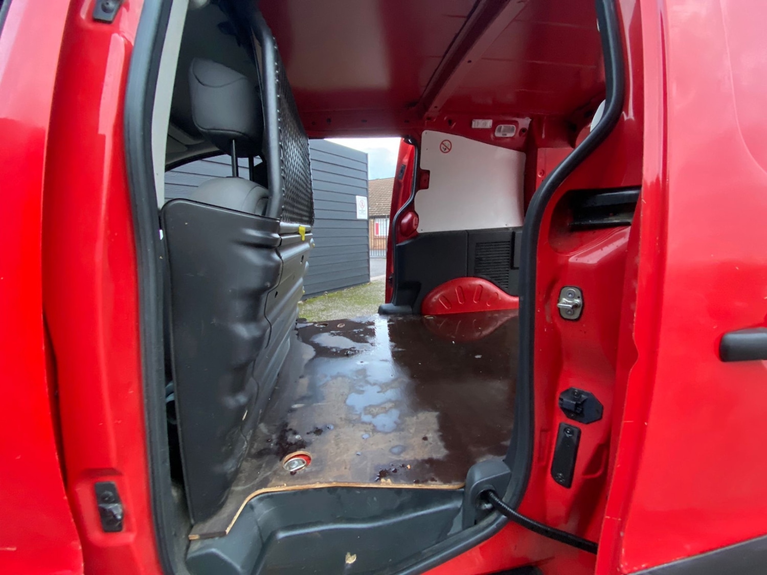 Used Peugeot Partner 2014 for sale - 76544393: Photo 8