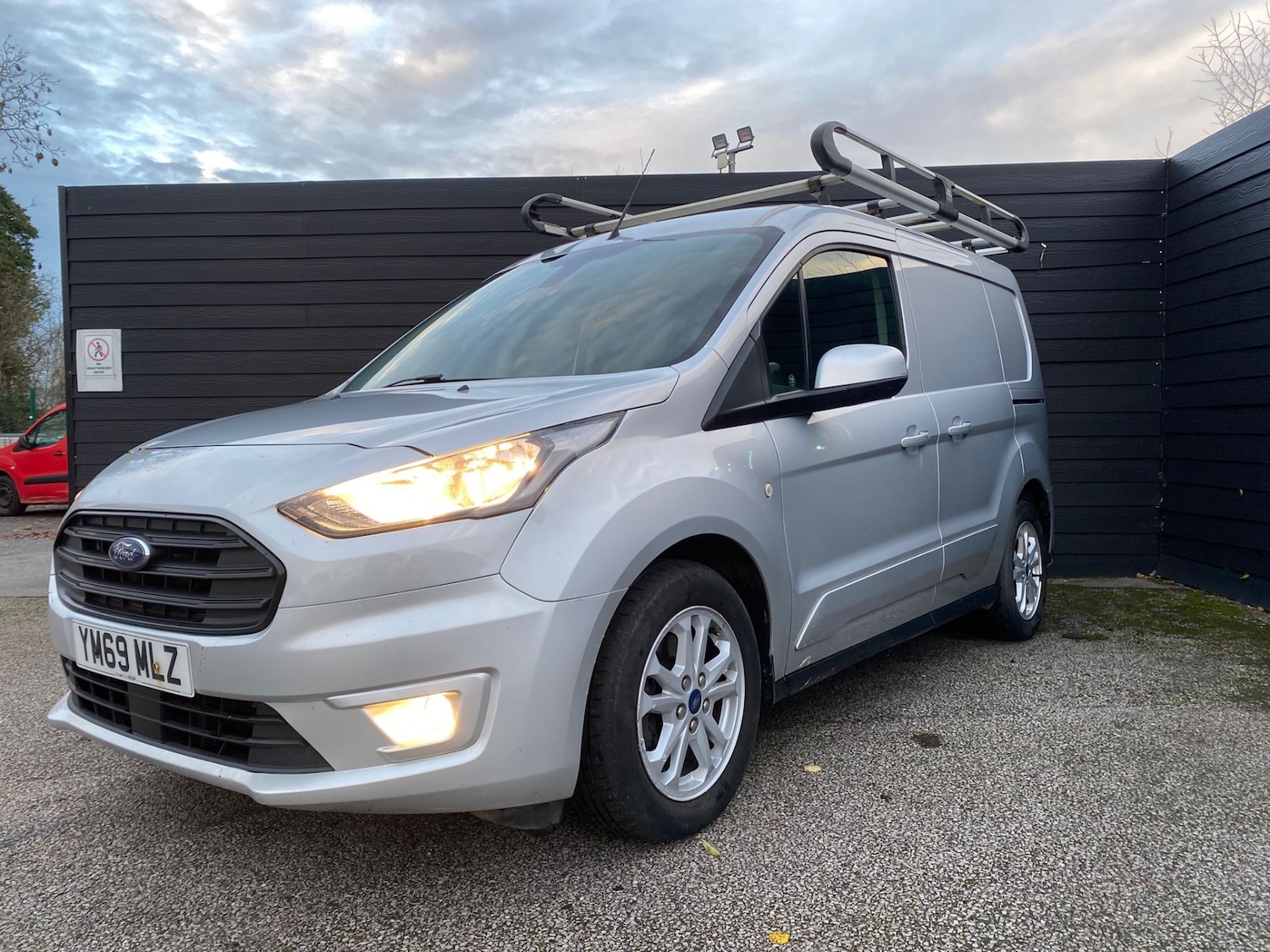 Used Ford Transit Connect 2019 for sale - 76834714: Photo 1