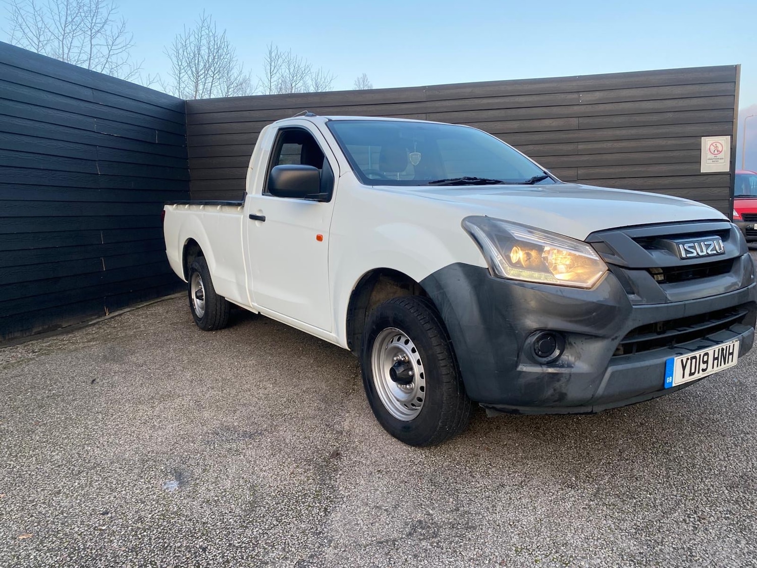 Used Isuzu D-Max 2019 for sale - 77160135: Photo 3