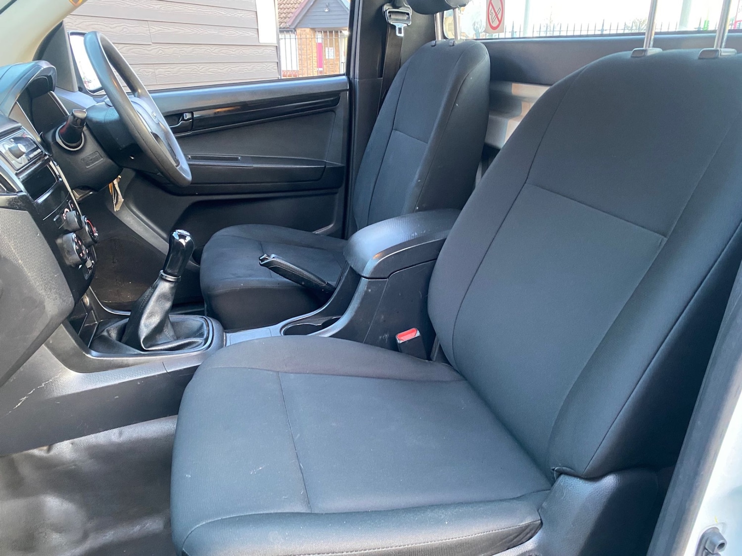 Used Isuzu D-Max 2019 for sale - 77160135: Photo 9
