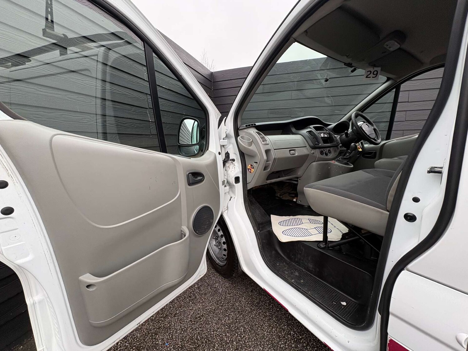 Used Vauxhall Vivaro 2013 for sale - 77792546: Photo 10
