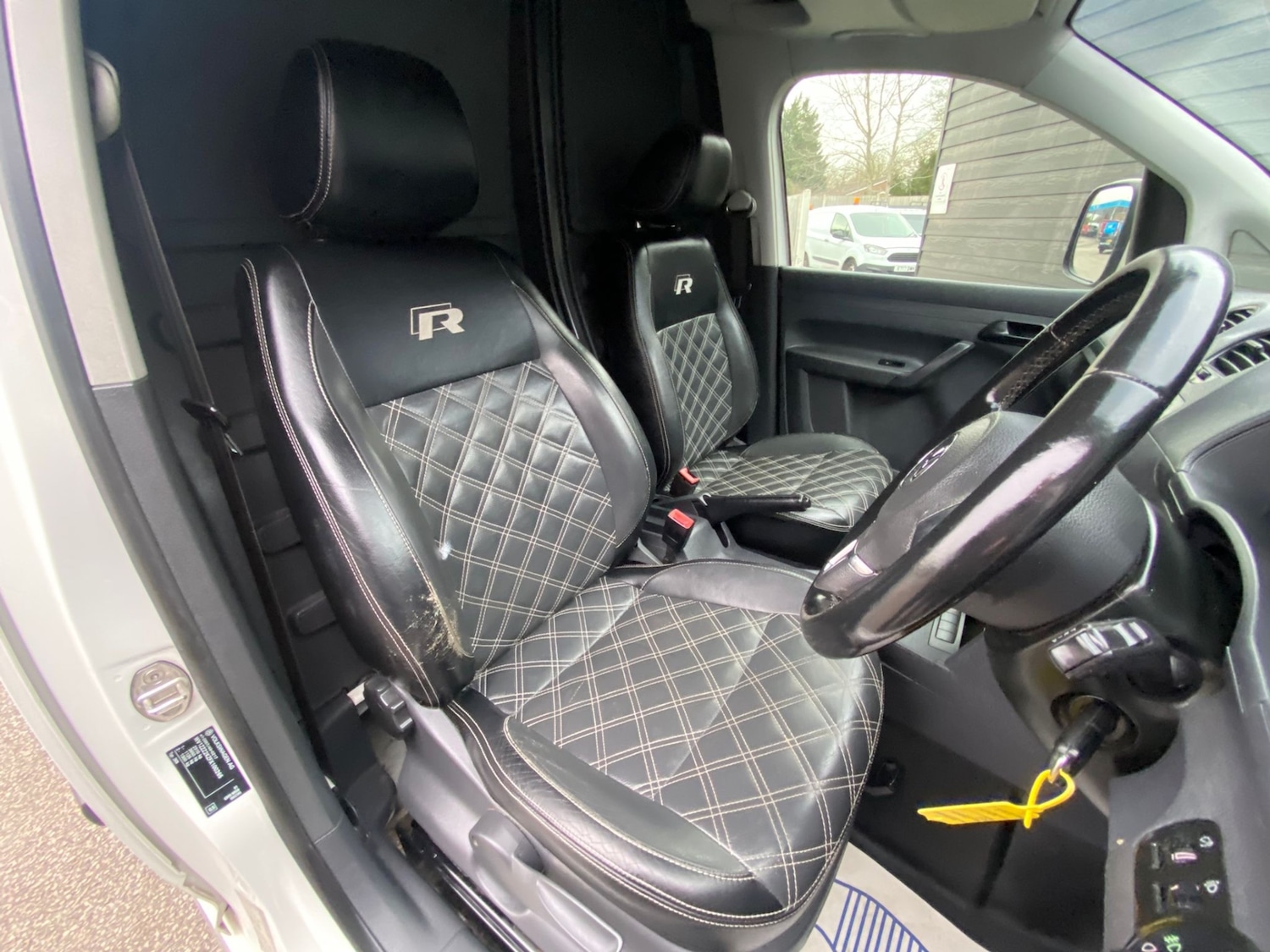 Used Volkswagen Caddy Maxi 2015 for sale - 77613859: Photo 12