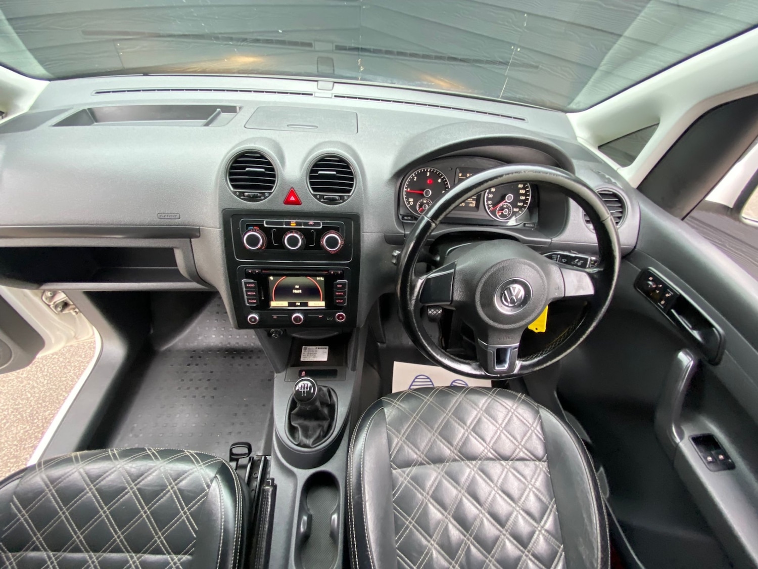 Used Volkswagen Caddy Maxi 2015 for sale - 77613859: Photo 13