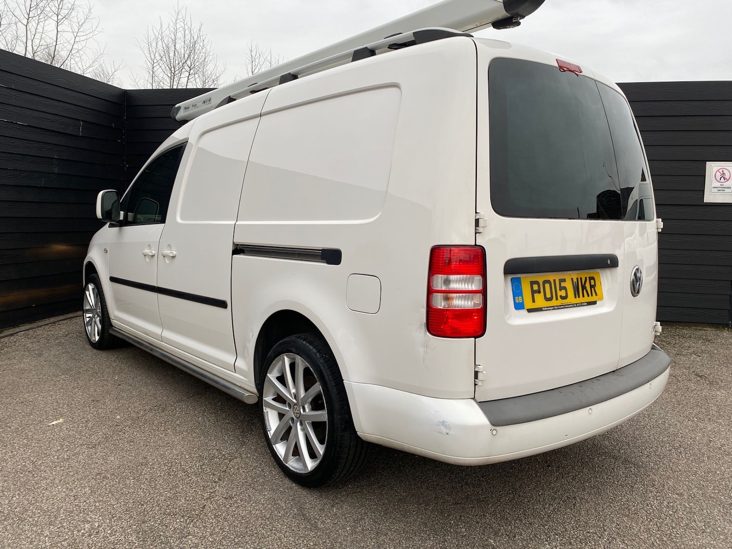 Used Volkswagen Caddy Maxi 2015 for sale - 77613859: Photo 6