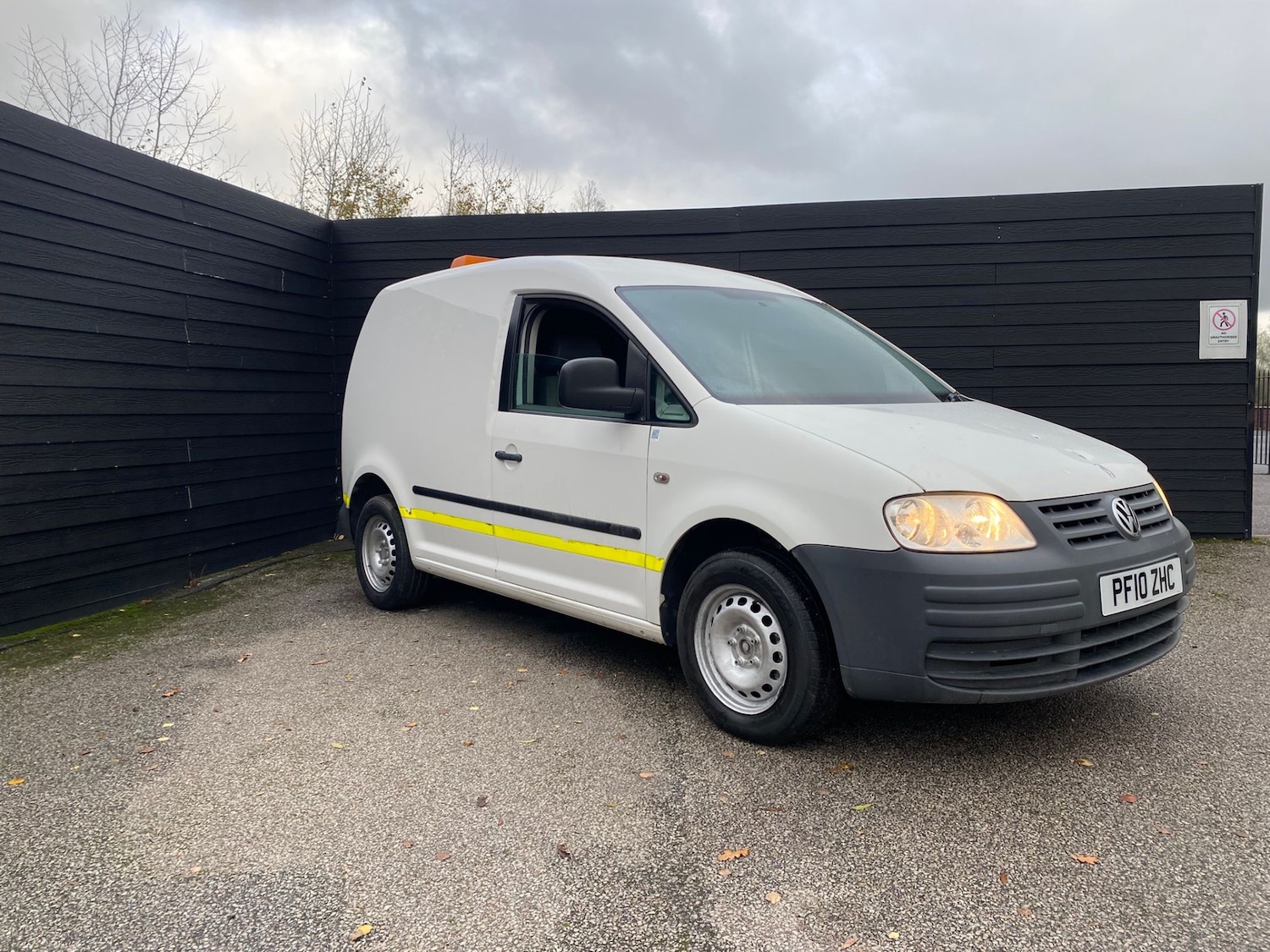 Used Volkswagen Caddy 2010 for sale - 76682094: Photo 3