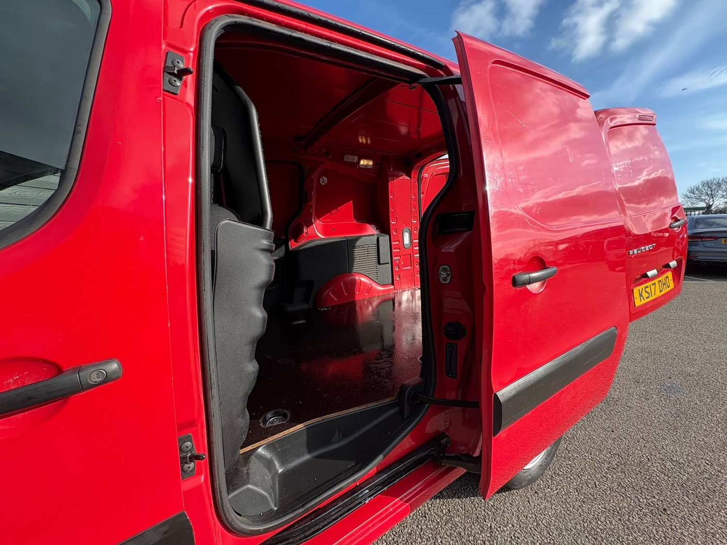 Used Peugeot Partner 2017 for sale - 77855872: Photo 10