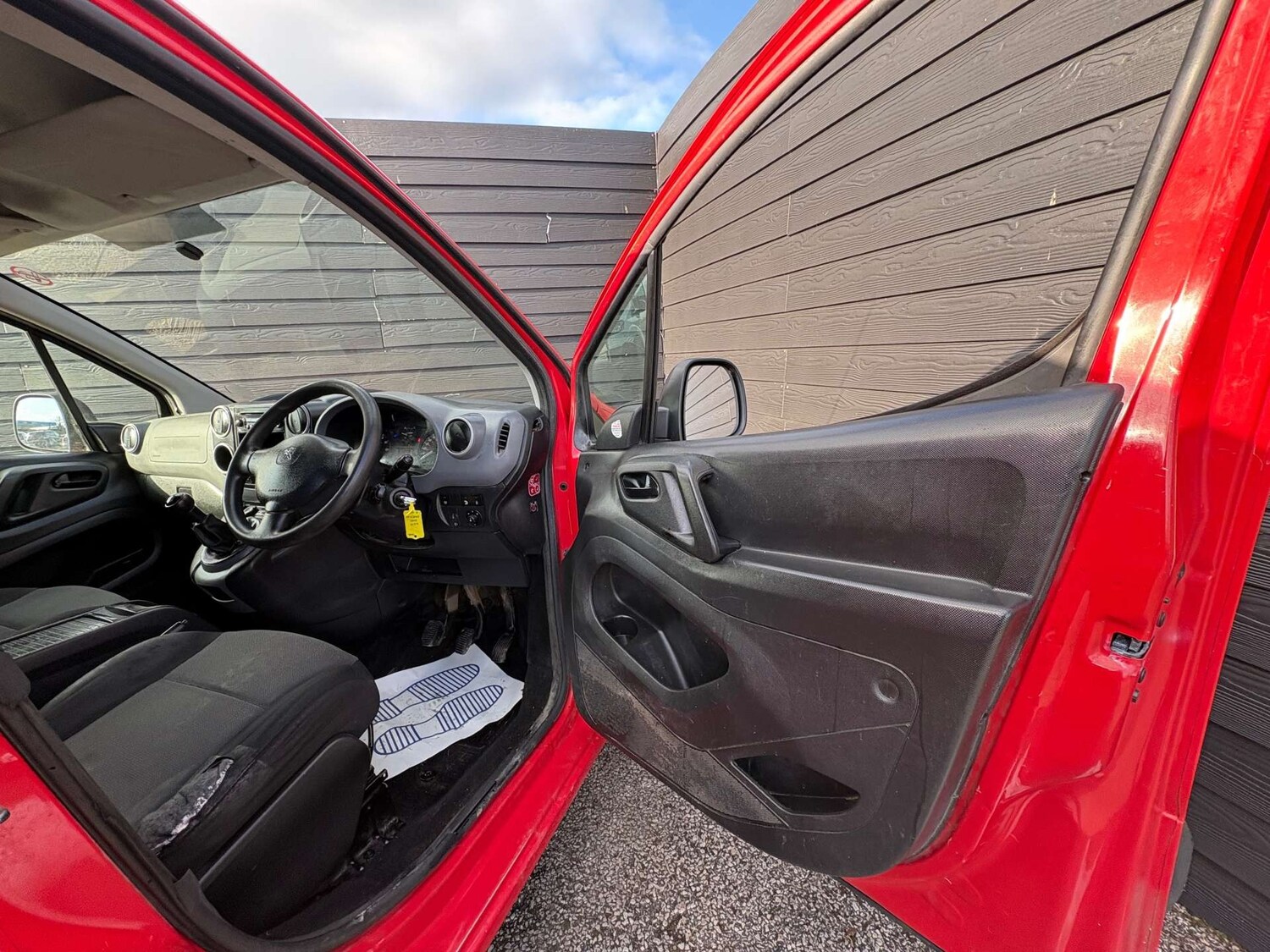 Used Peugeot Partner 2017 for sale - 77855872: Photo 13