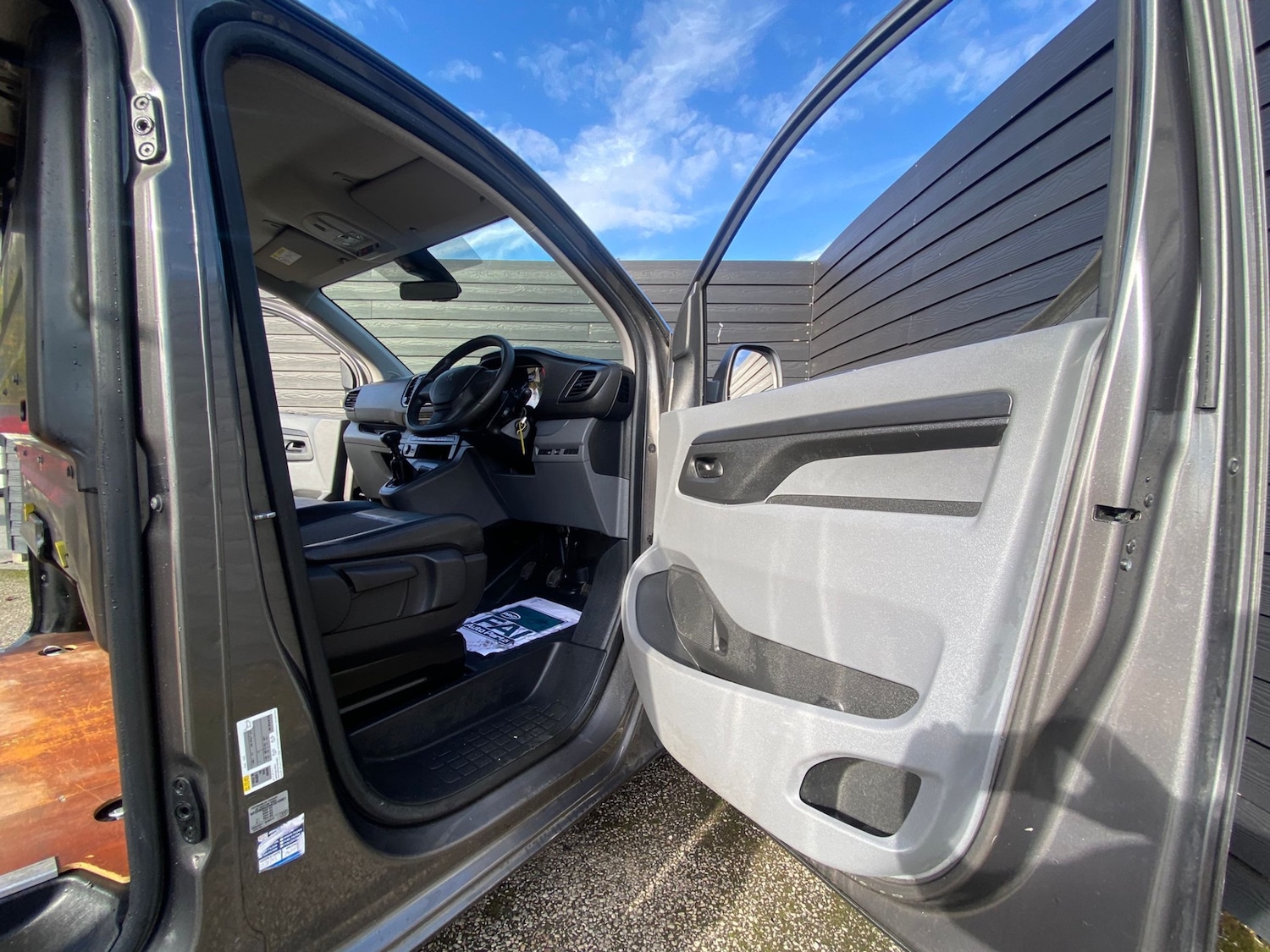 Used Peugeot Expert 2019 for sale - 76341117: Photo 10