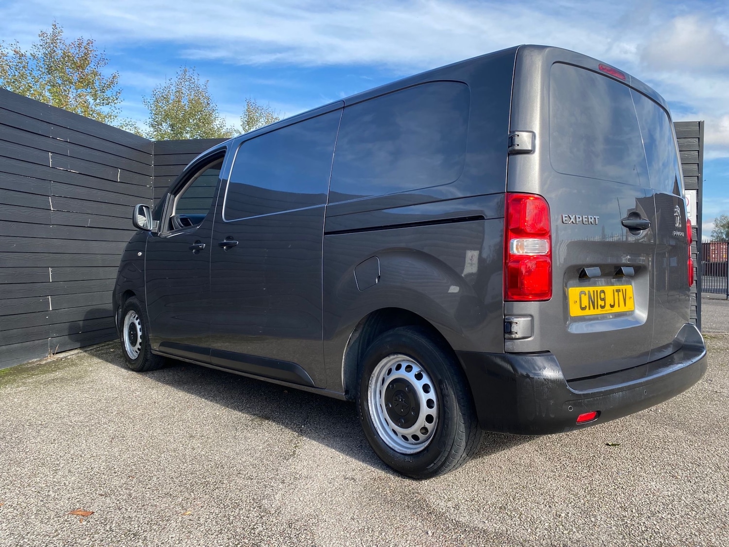 Used Peugeot Expert 2019 for sale - 76341117: Photo 5