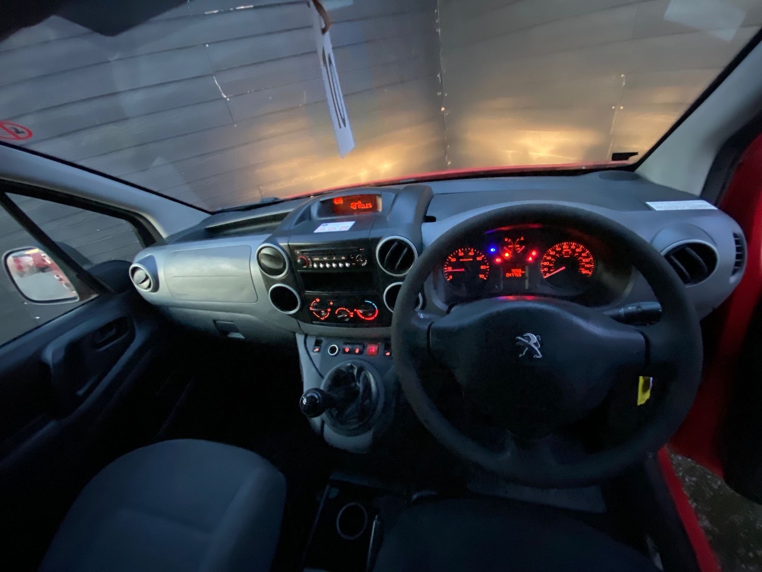 Used Peugeot Partner 2012 for sale - 76663077: Photo 13