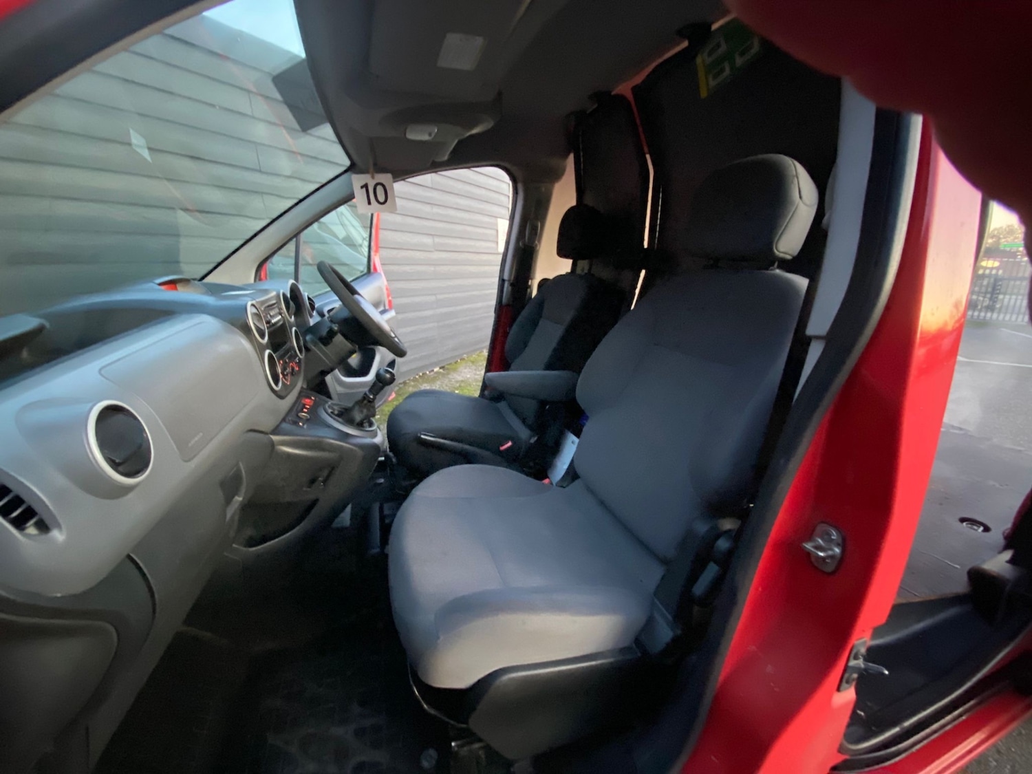 Used Peugeot Partner 2012 for sale - 76663077: Photo 9