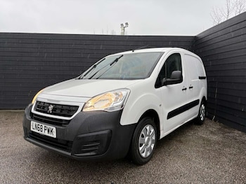 Used Peugeot Partner 2018 for sale - 77781004: Photo