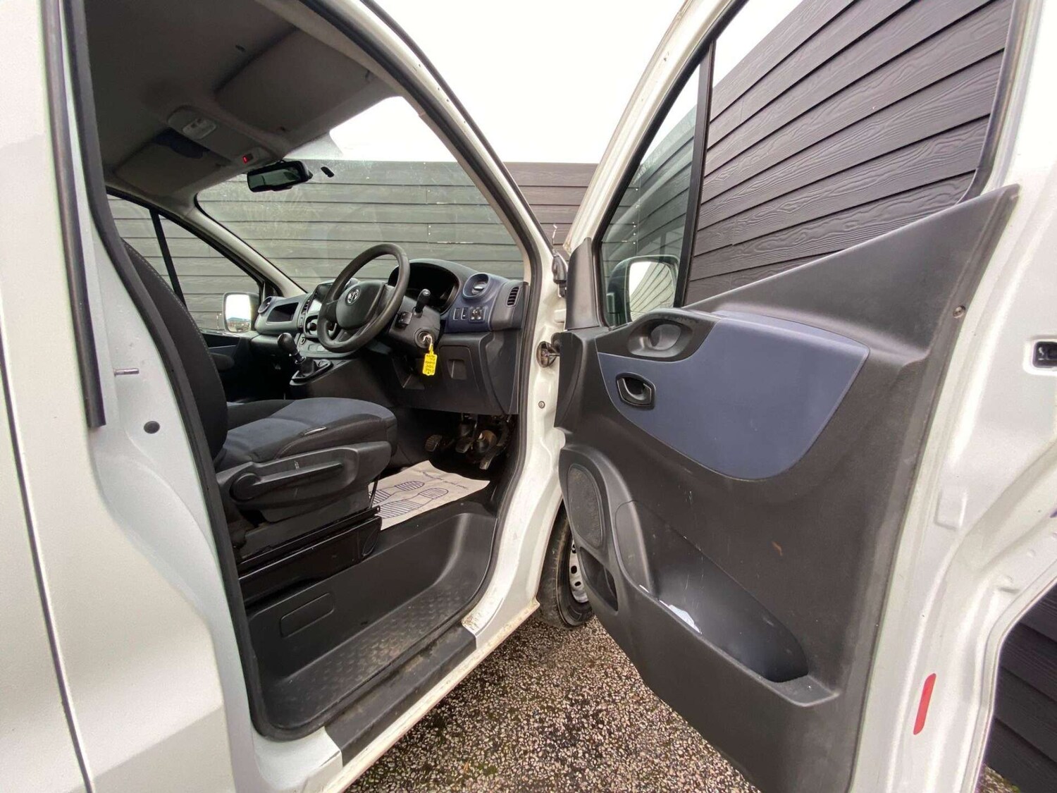 Used Vauxhall Vivaro 2016 for sale - 77665608: Photo 14