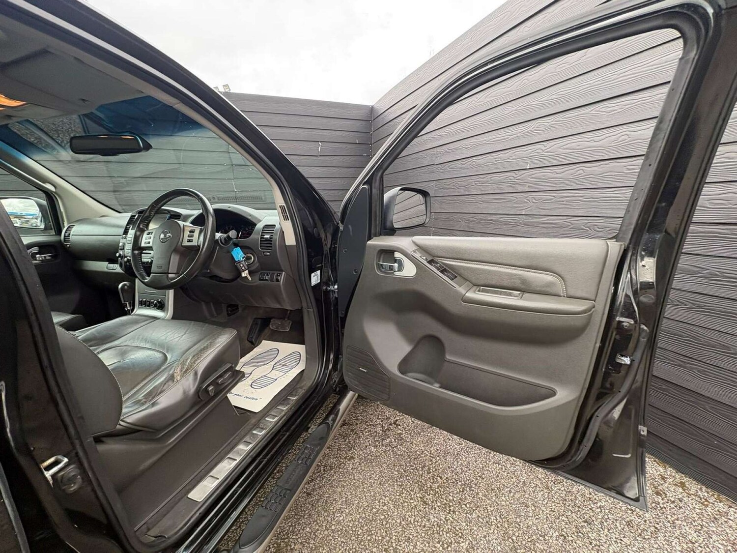 Used Nissan Navara 2015 for sale - 77851760: Photo 14