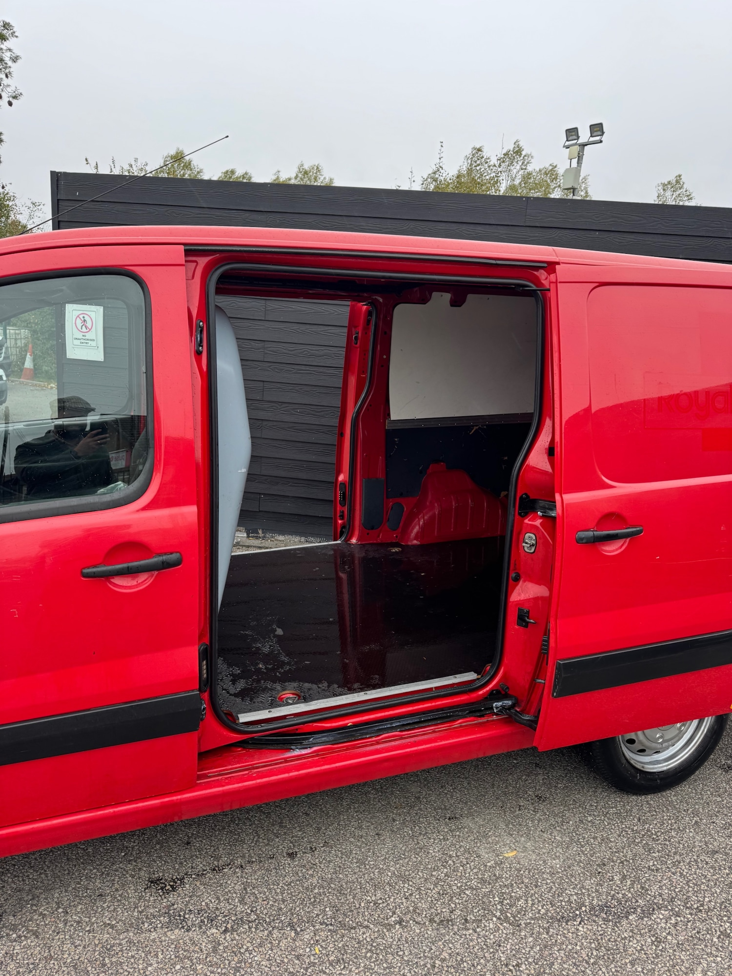 Used Peugeot Expert 2014 for sale - 76420158: Photo 8