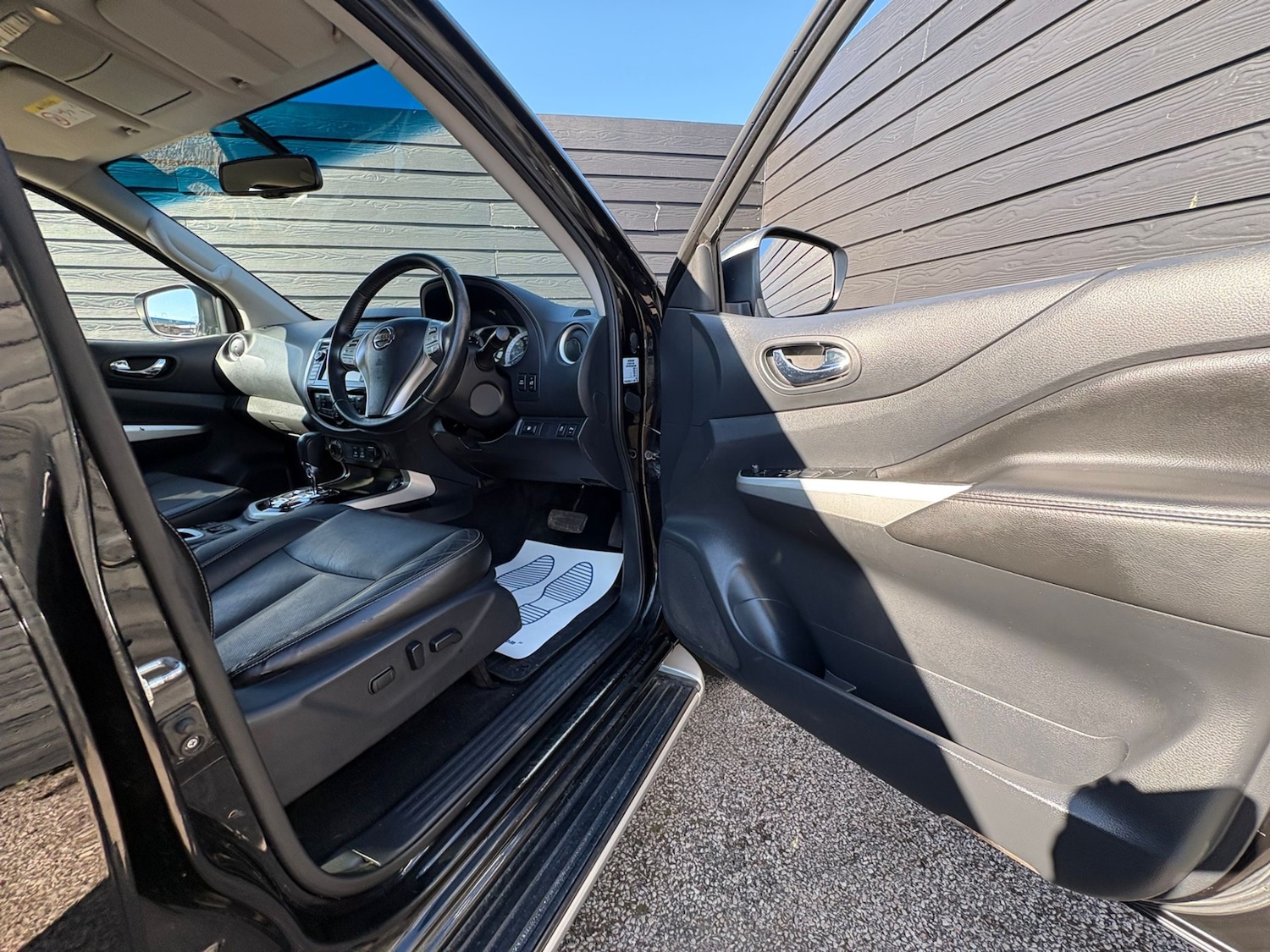 Used Nissan Navara 2017 for sale - 77975587: Photo 10