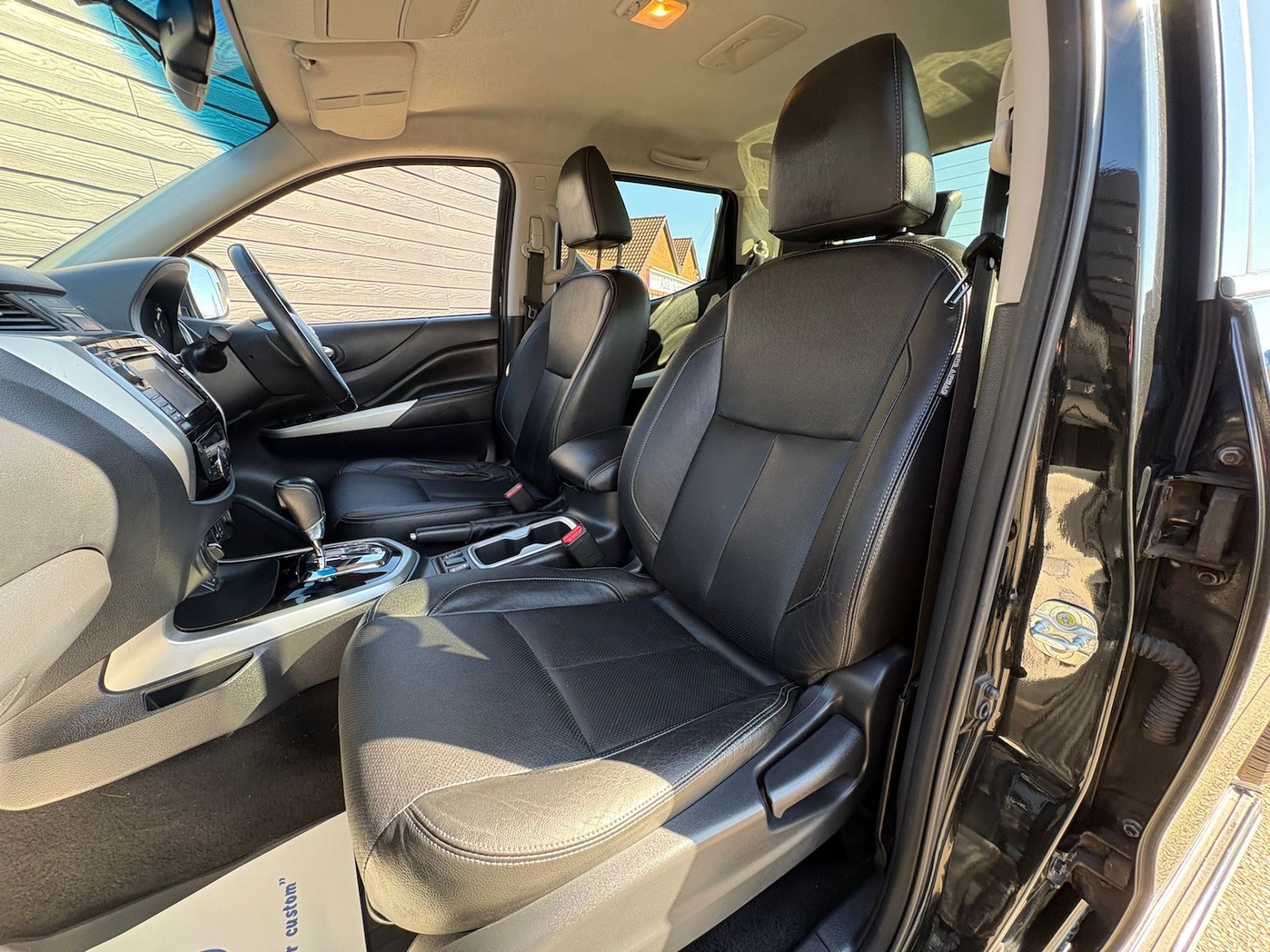 Used Nissan Navara 2017 for sale - 77975587: Photo 8