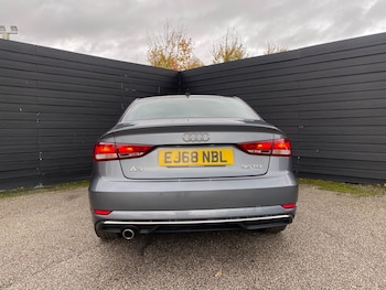 Used Audi A3 2018 for sale - 76543103: Photo