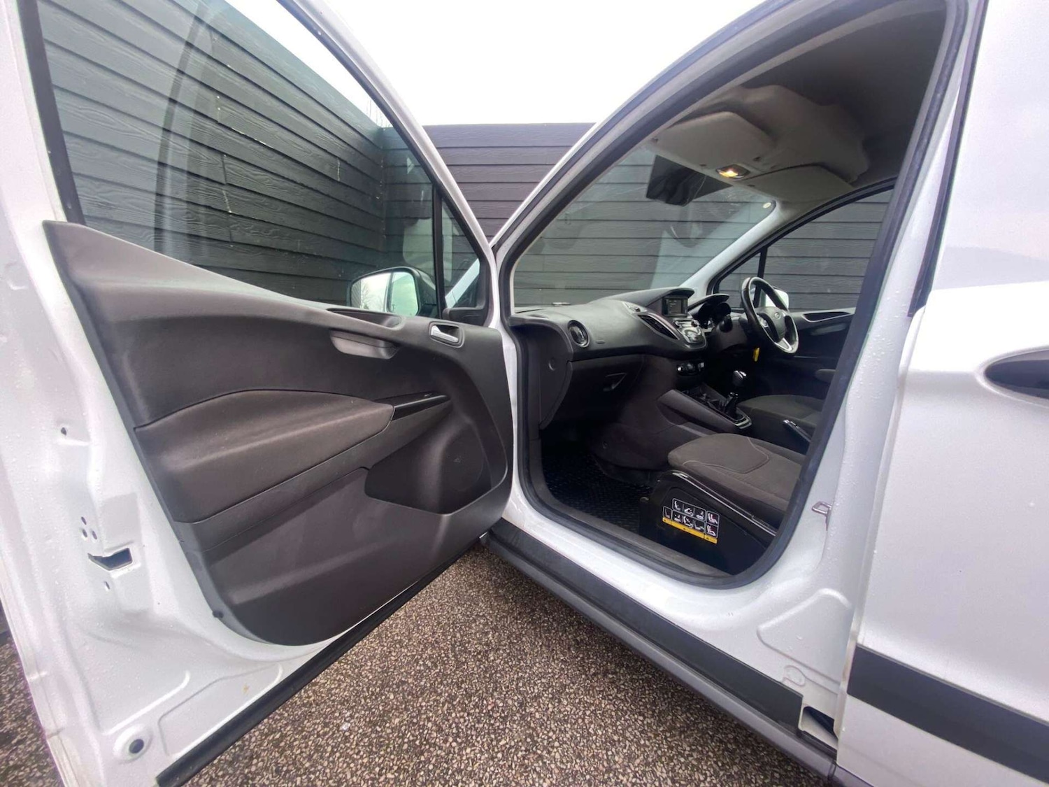 Used Ford Transit Courier 2021 for sale - 77701531: Photo 13