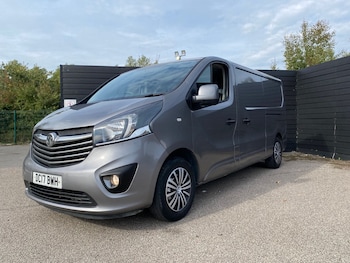 Used Vauxhall Vivaro 2017 for sale - 76143272: Photo